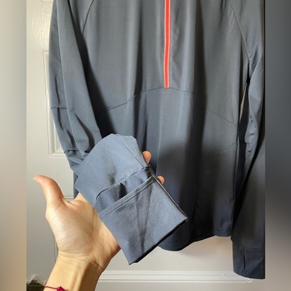 ATHLETA Malibu Half Zip Active Hike Jacket Pullover in Grey/Red Sz Medium - Picture 7 of 14